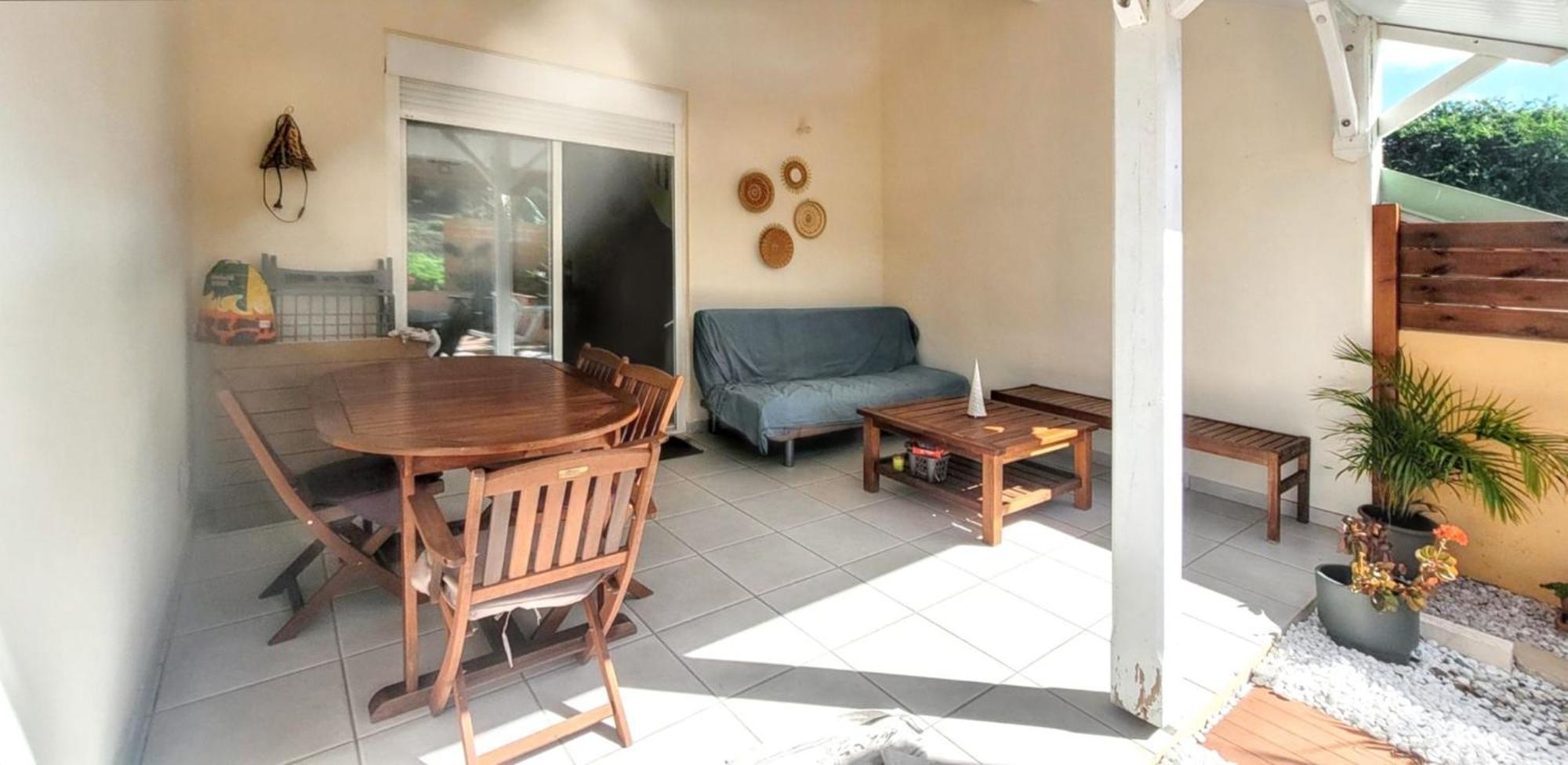 Maison Charmante A Sainte-Anne Avec Jardin Et Pergola En Bois. Luaran gambar